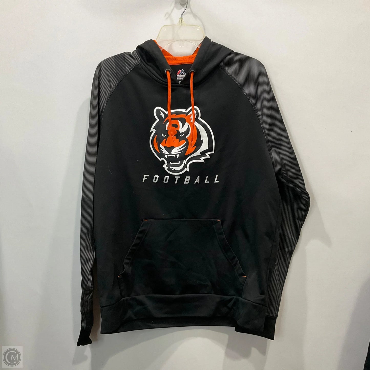 Sweatshirt Hoodie By Majestic In Black, Size: L