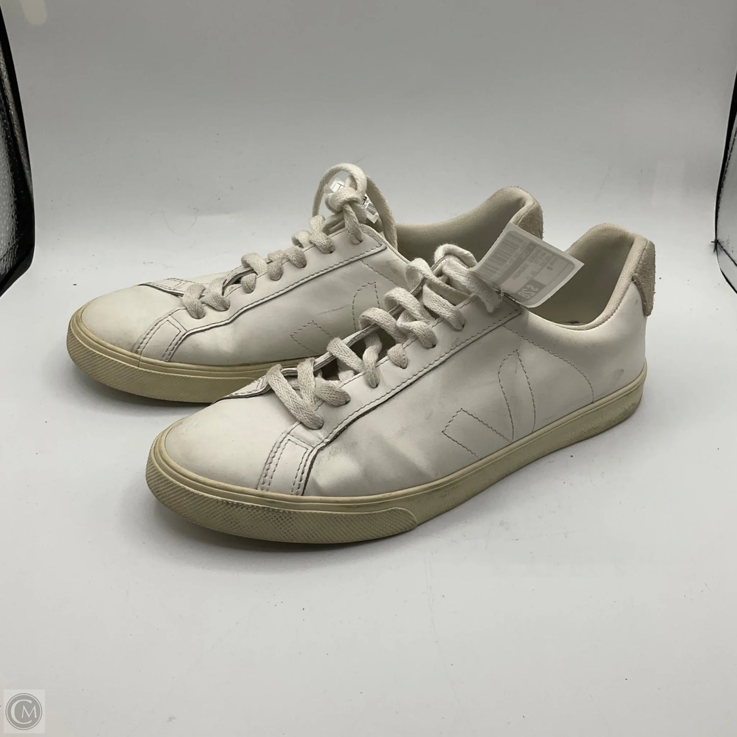 Shoes Sneakers By vejas In White, Size: 9