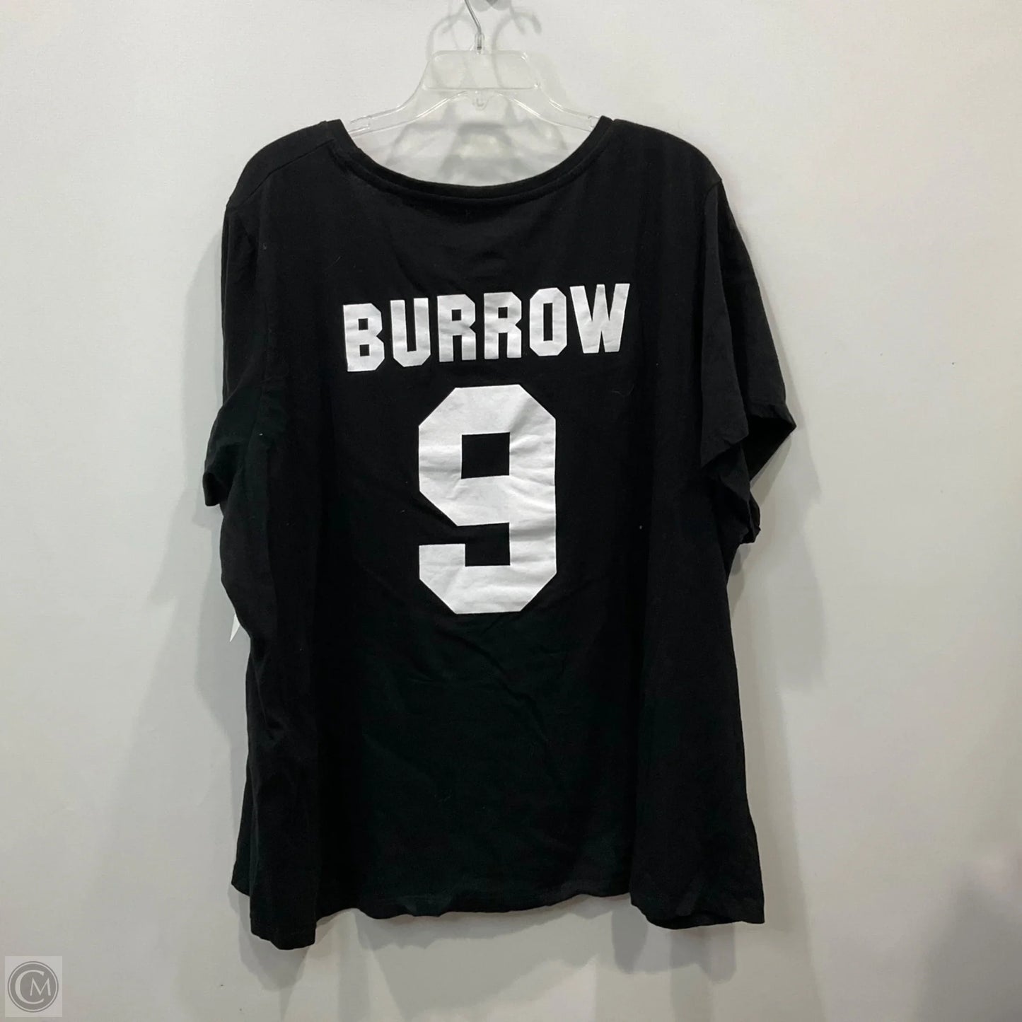 Top Short Sleeve Basic By Fanatics In Black, Size: 4x