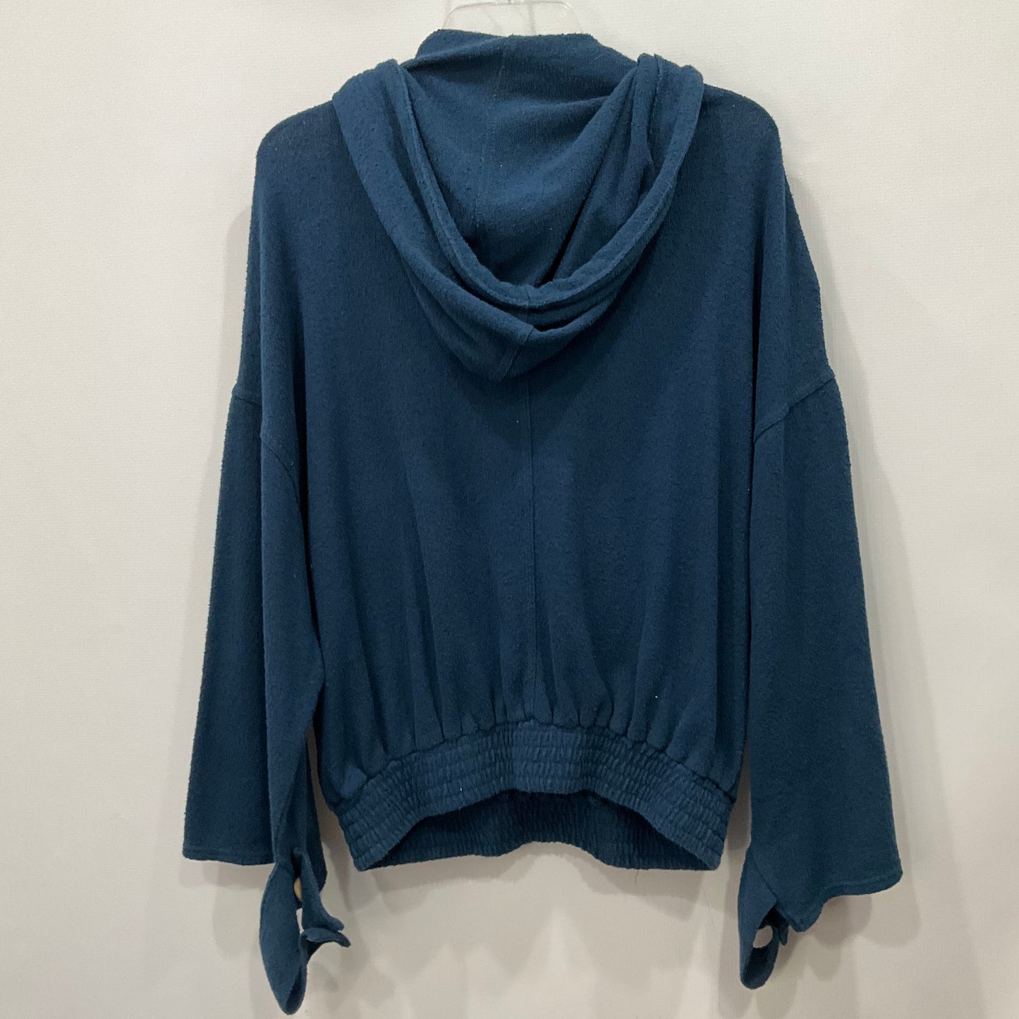 Sweatshirt Hoodie By Free People In Blue, Size: Xs
