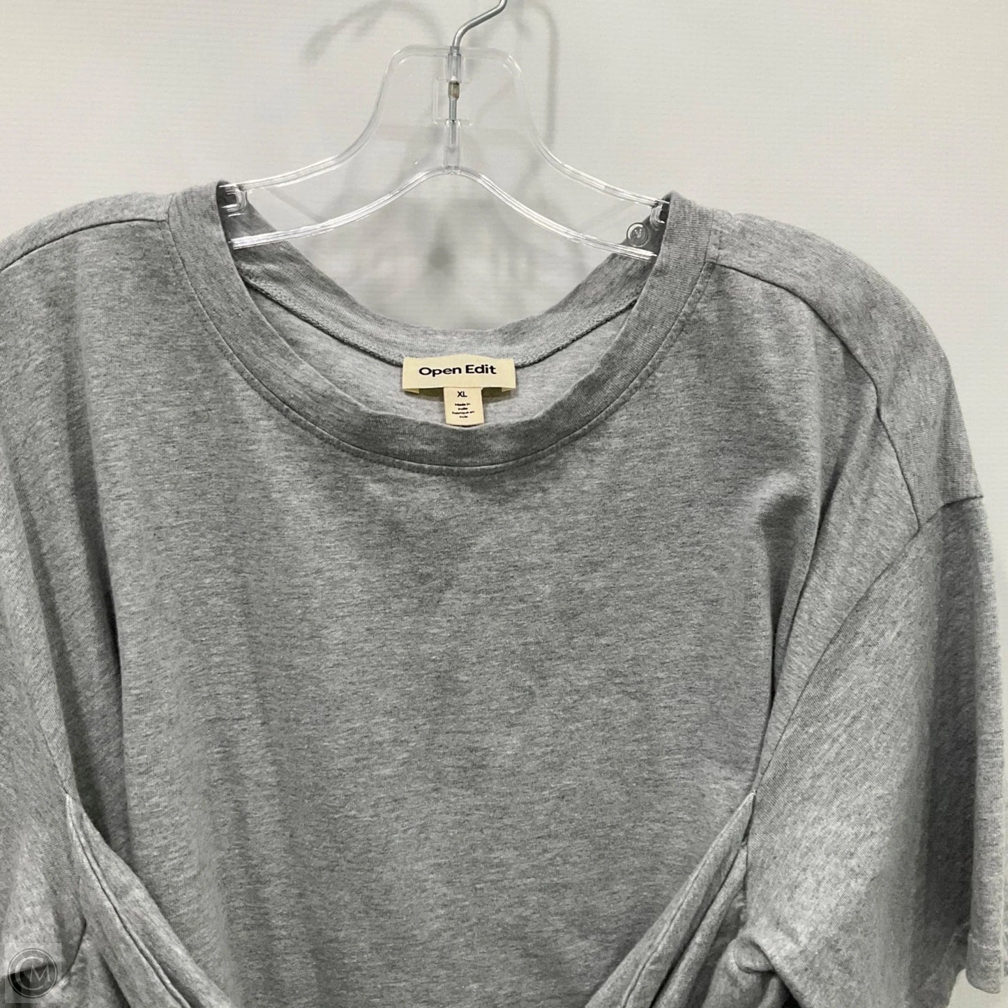 Top Short Sleeve By Open Edit In Grey, Size: Xl