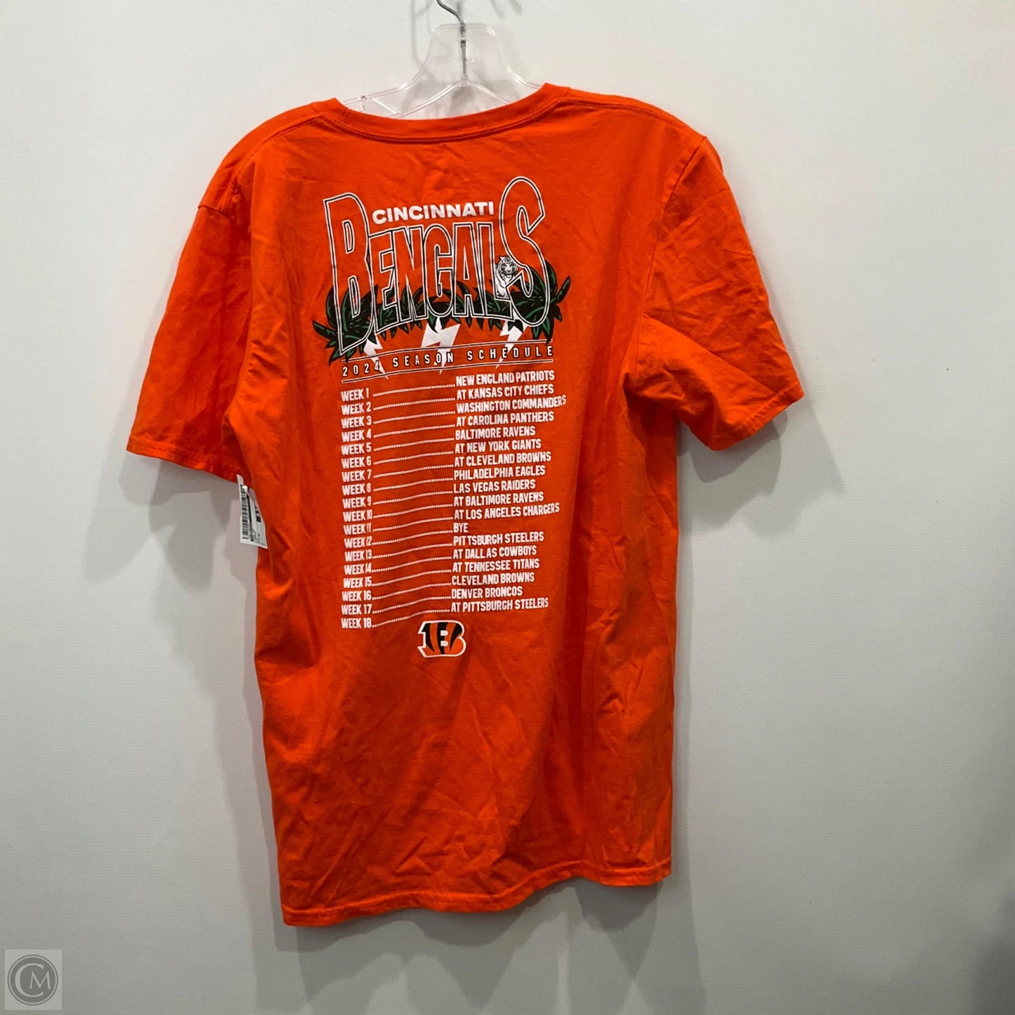 Top Short Sleeve By Fanatics In Orange, Size: M