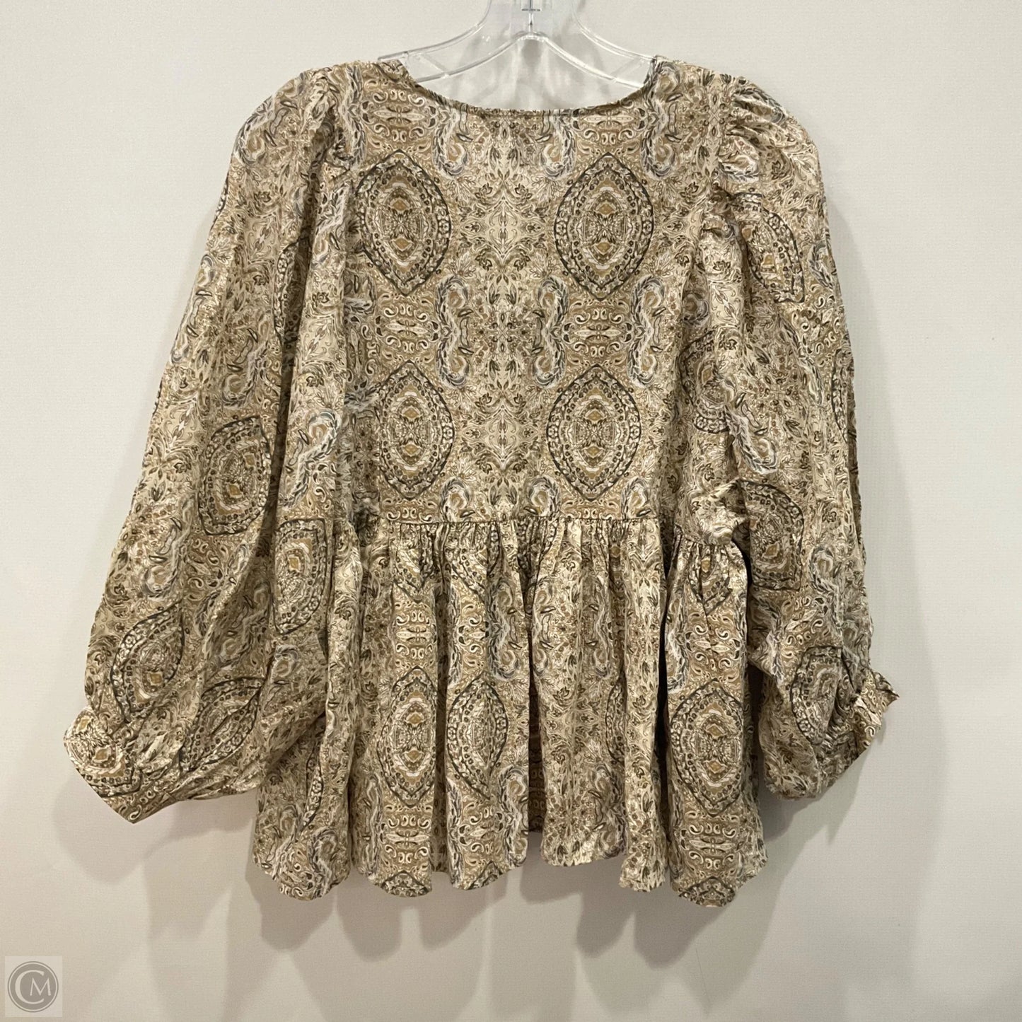 Top Long Sleeve By Banana Republic In Geometric Pattern, Size: M