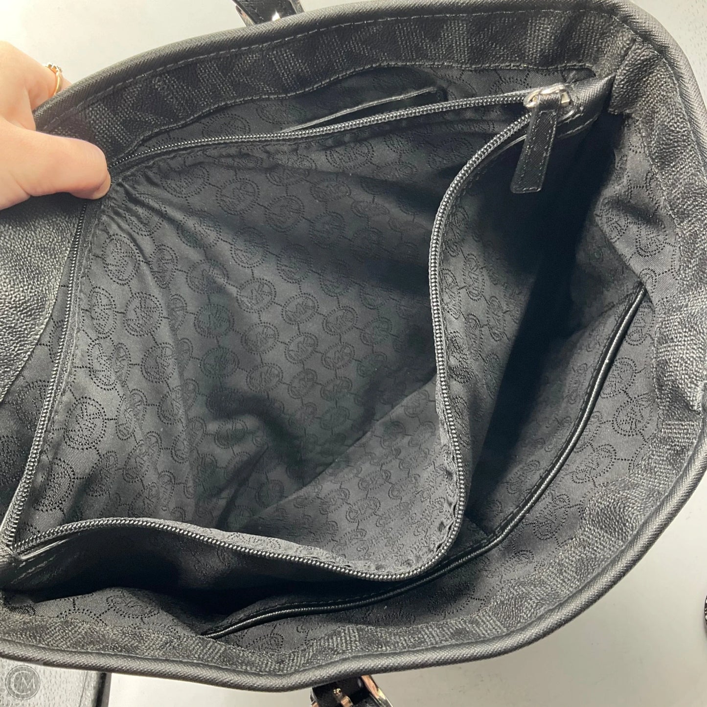 Handbag Designer By Michael Kors, Size: Medium