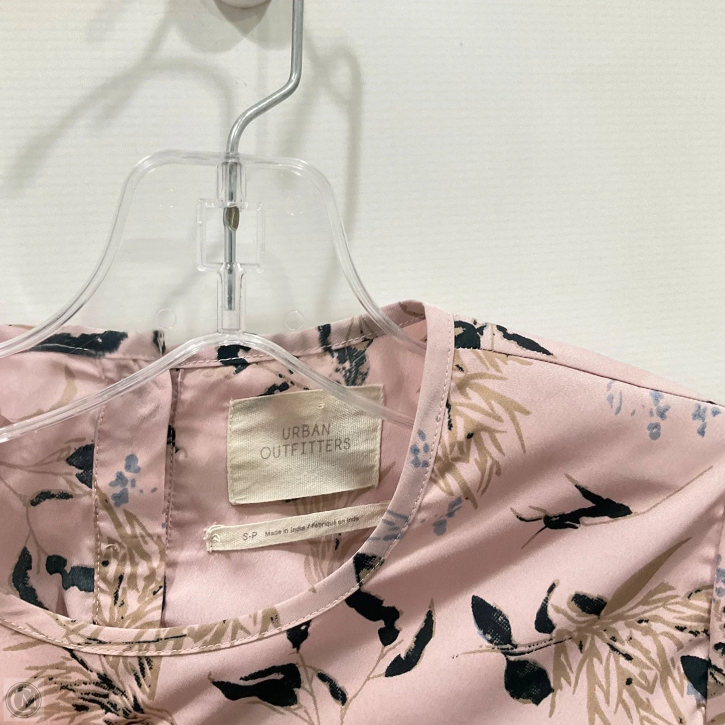 Dress Casual Short By Urban Outfitters In Pink, Size: S