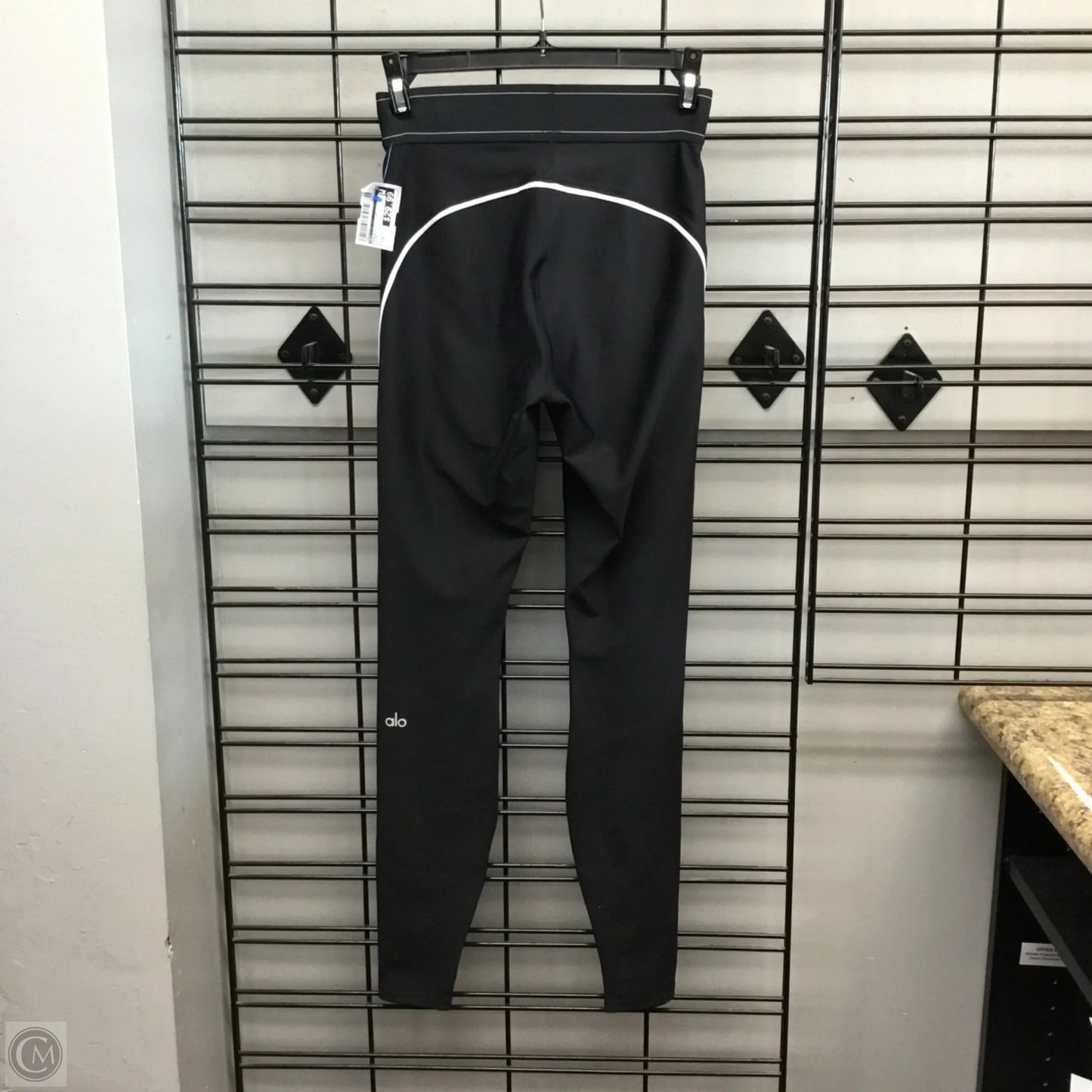Athletic Leggings By Alo In Black, Size: S