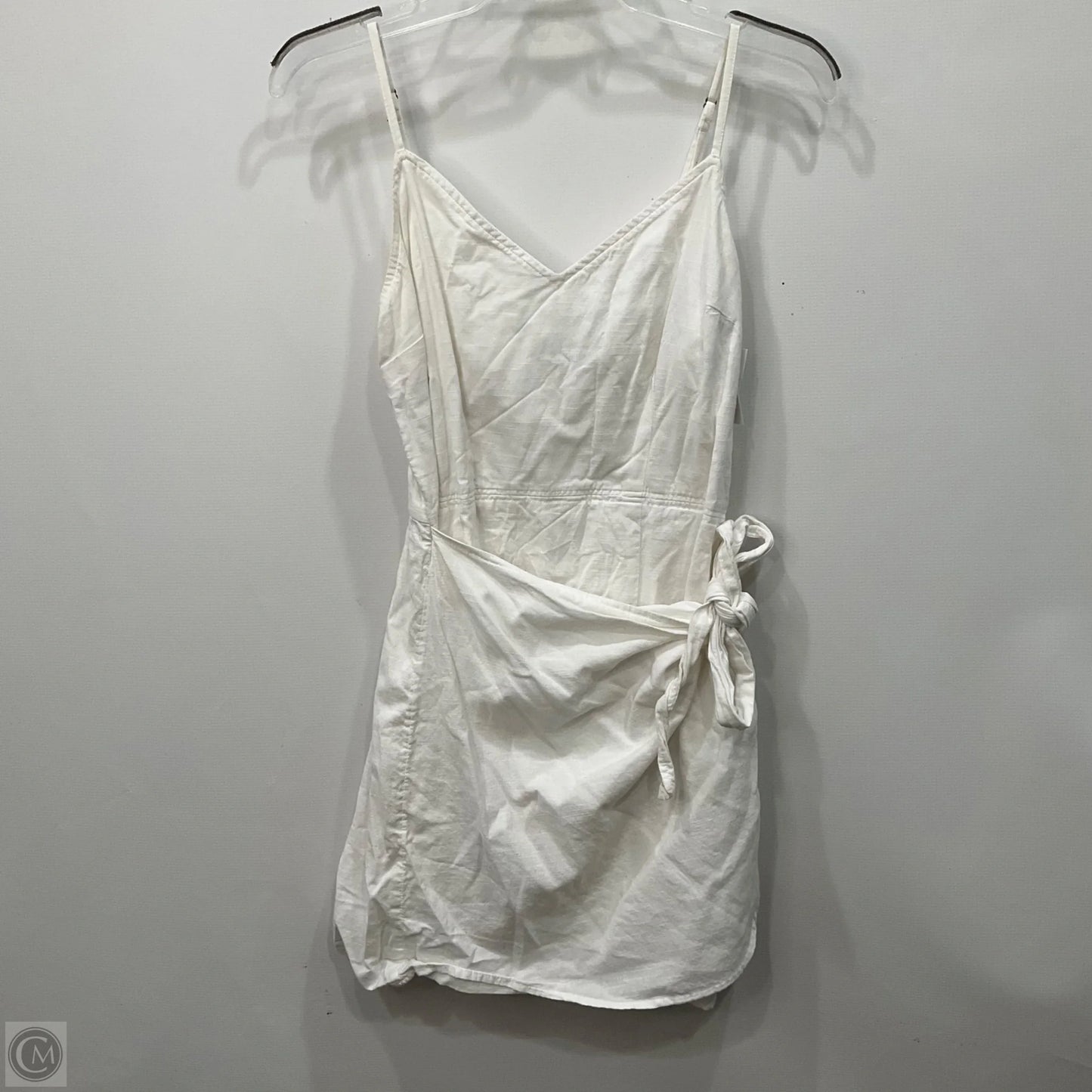 Dress Casual Short By Abercrombie And Fitch In White, Size: M