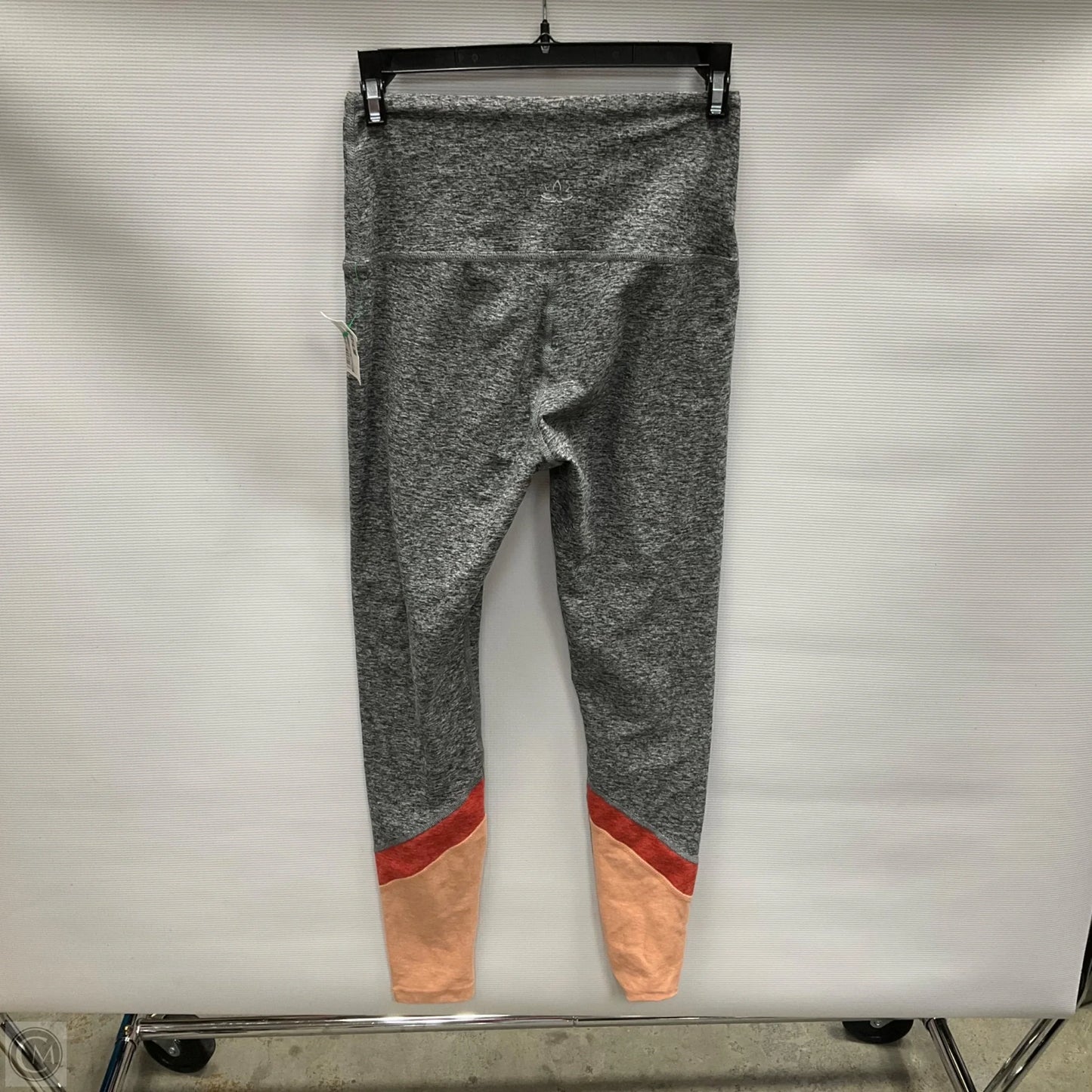 Athletic Leggings By Beyond Yoga In Grey, Size: M