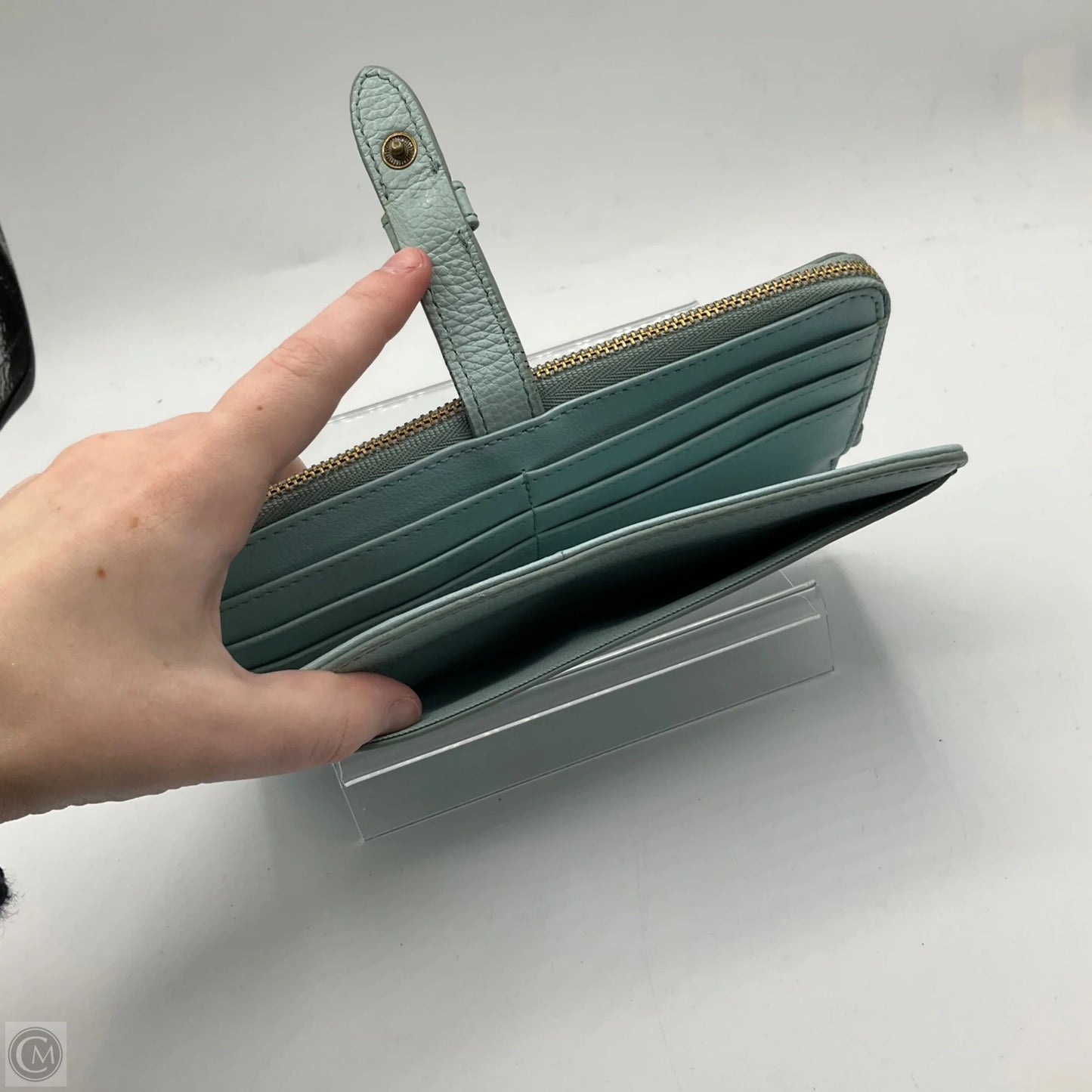 Wallet By Fossil, Size: Medium