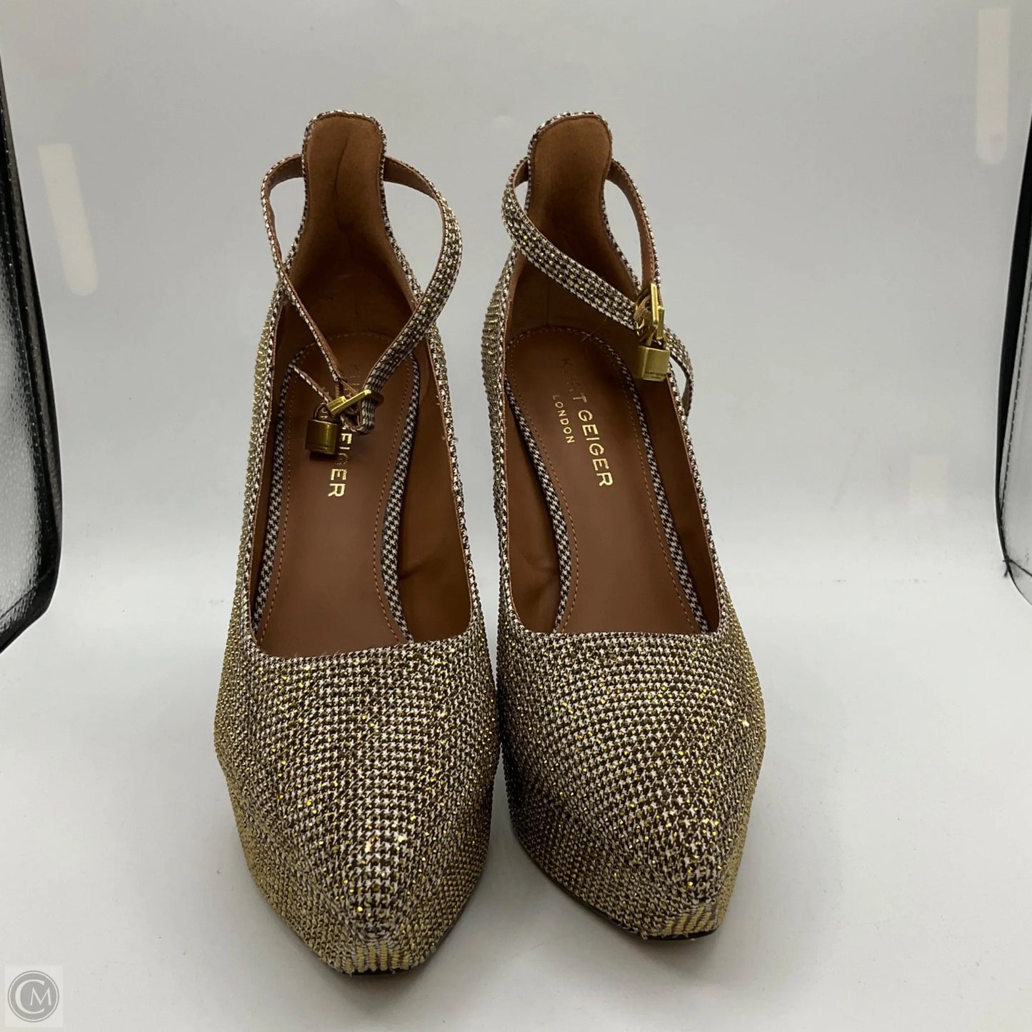 Shoes Designer By Kurt Geiger In Gold, Size: 11