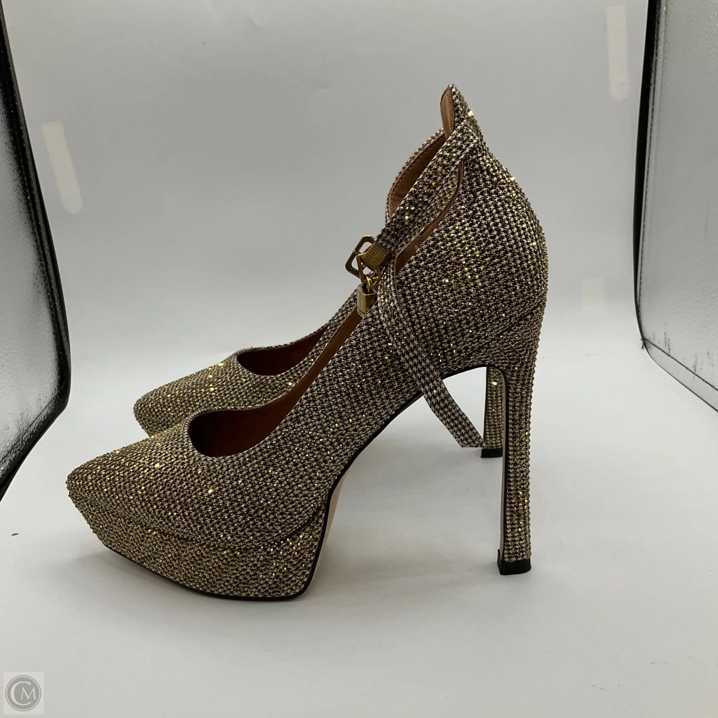 Shoes Designer By Kurt Geiger In Gold, Size: 11