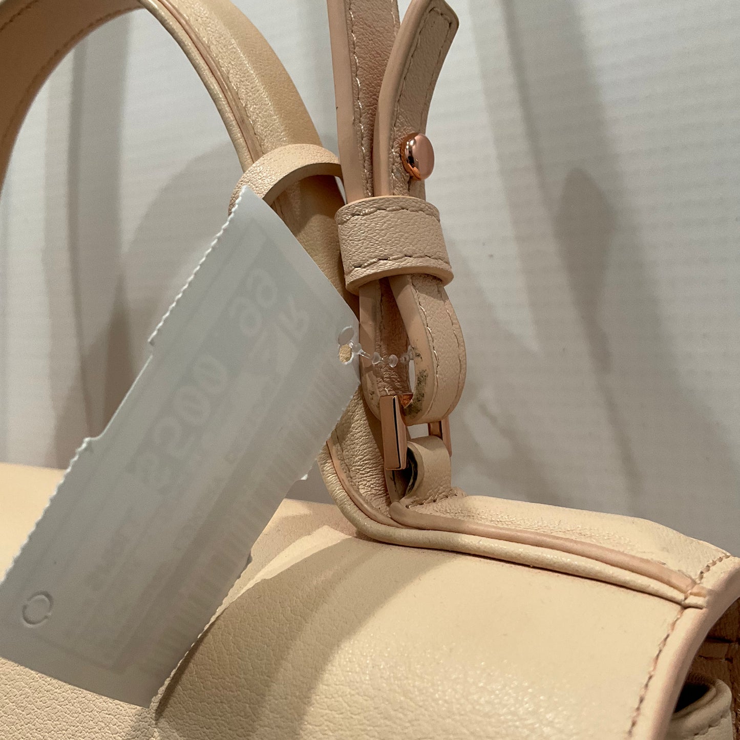 Handbag Luxury Designer By DELVAUX Size: Small