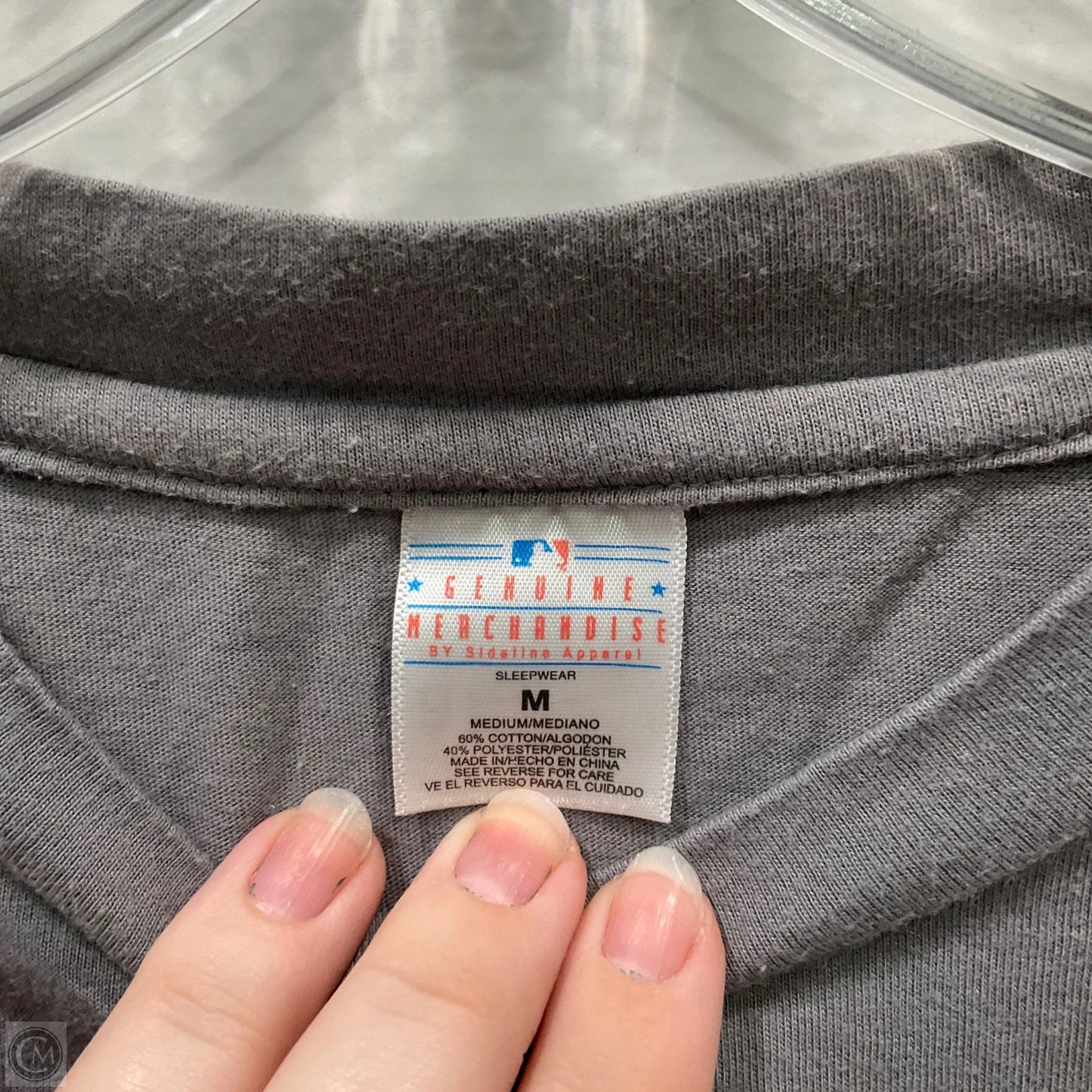 Top Long Sleeve By Clothes Mentor In Grey, Size: M