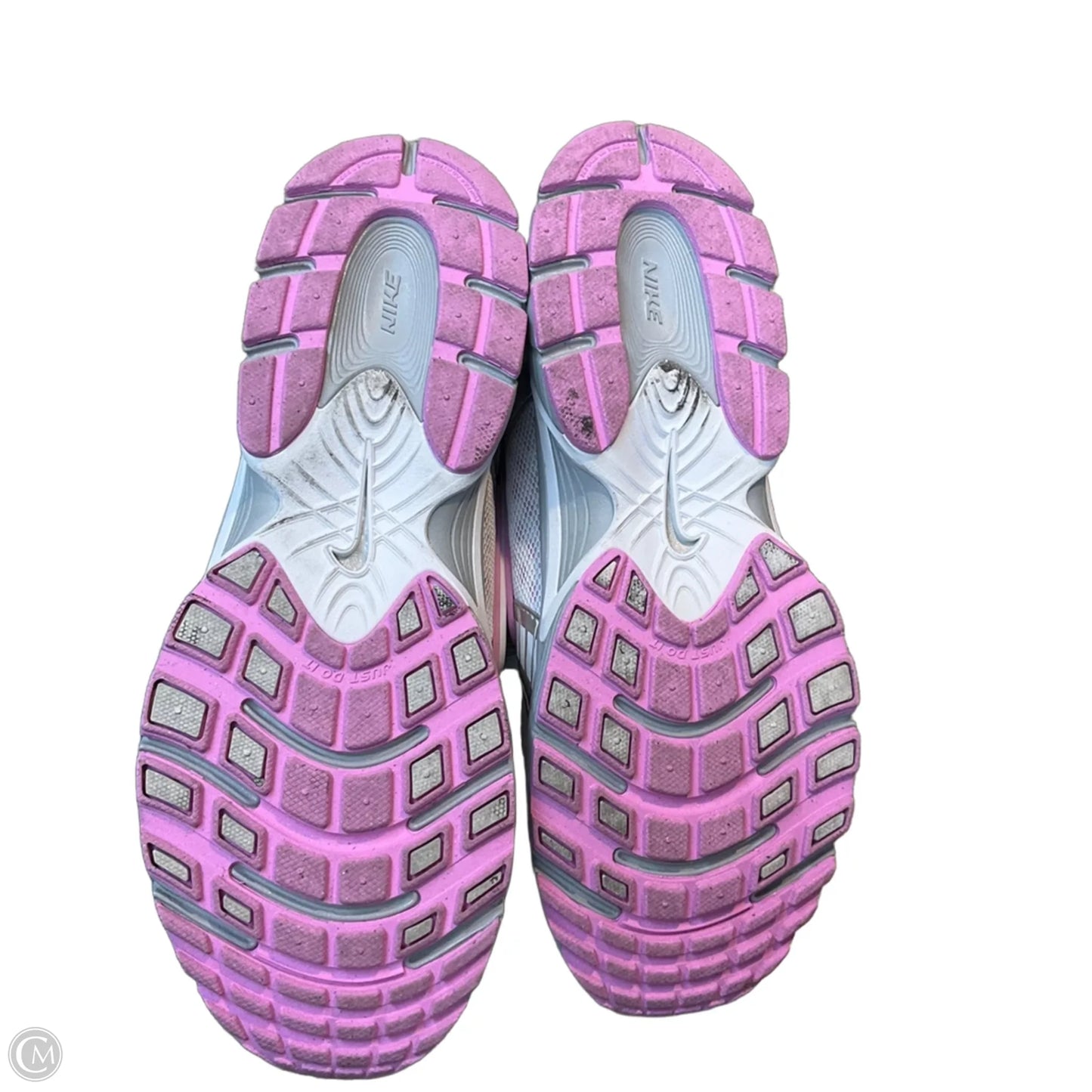 Shoes Sneakers By Nike In Grey, Size: 12
