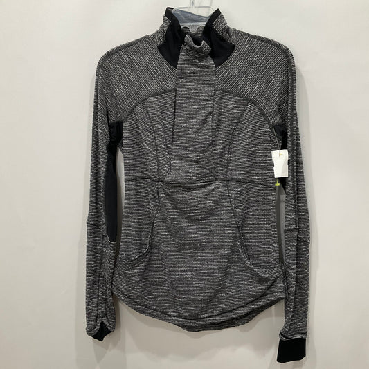 Athletic Top Long Sleeve Collar By Lululemon In Grey, Size: 6