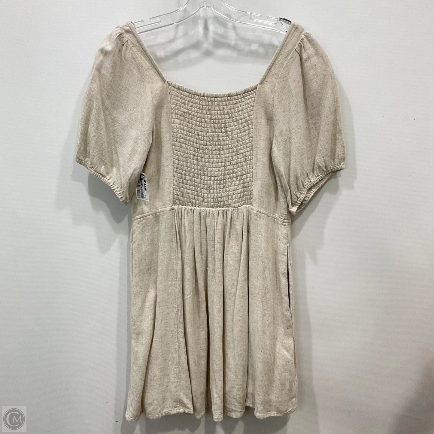 Dress Casual Short By Abercrombie And Fitch In Beige, Size: M