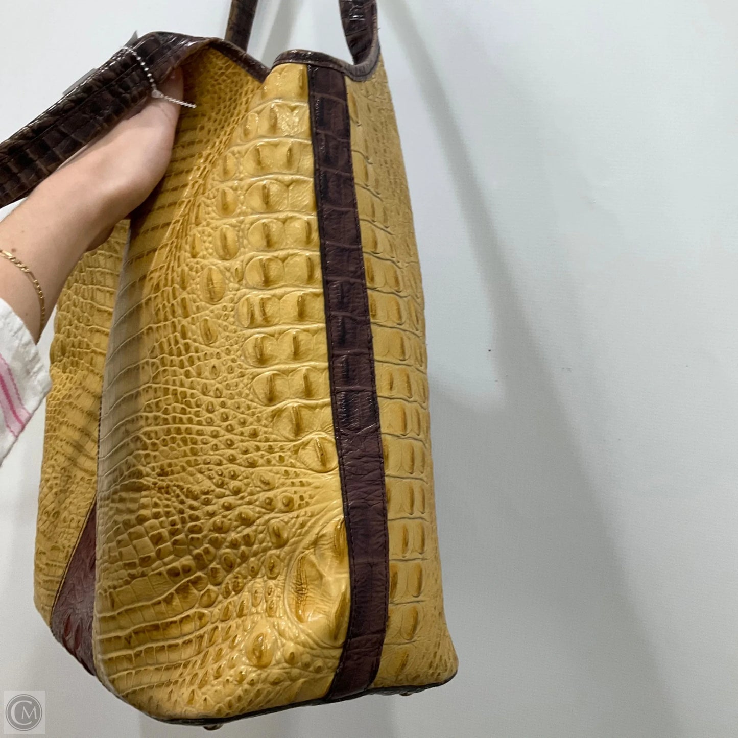 Handbag Designer By Brahmin, Size: Medium