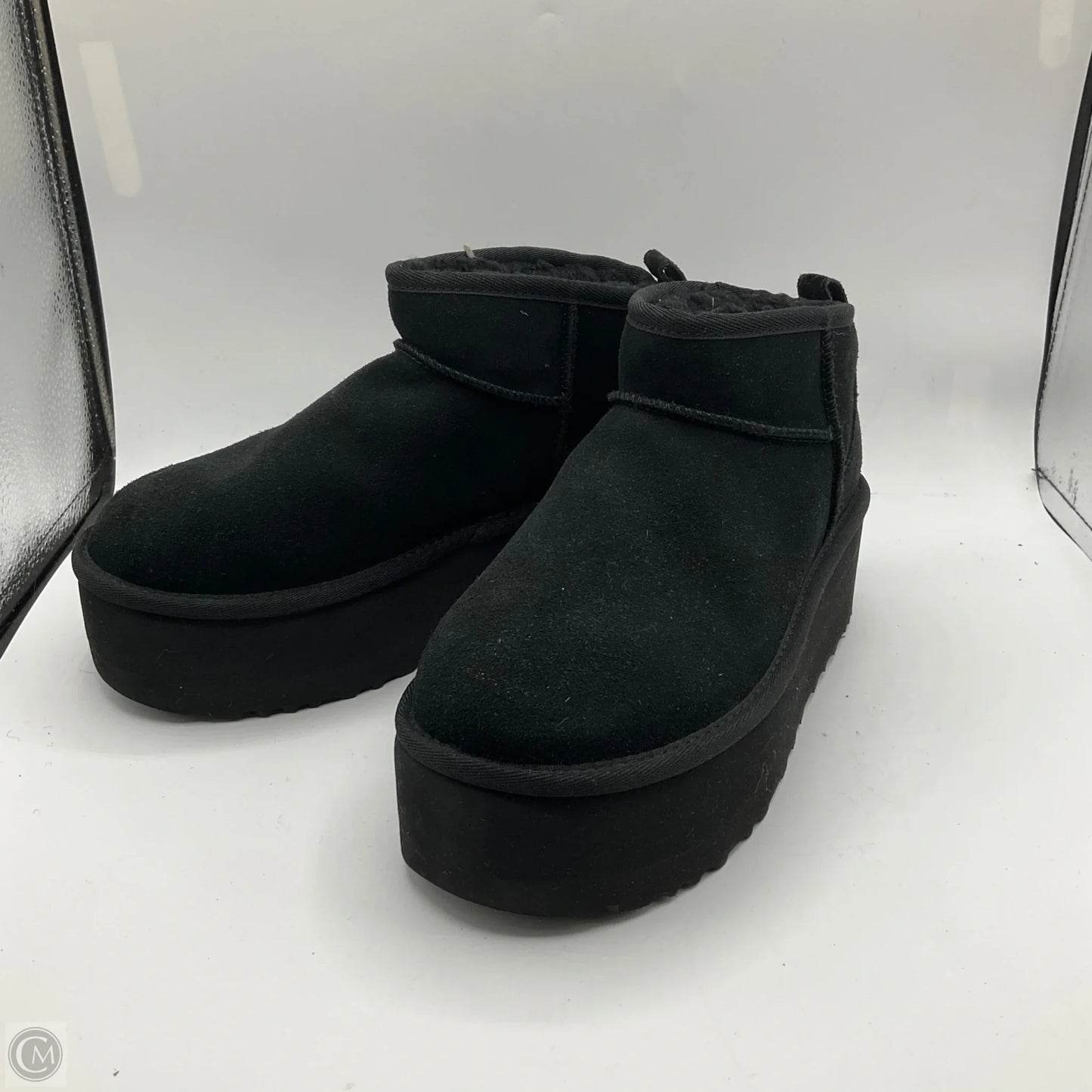 Boots Designer By Ugg In Black, Size: 7