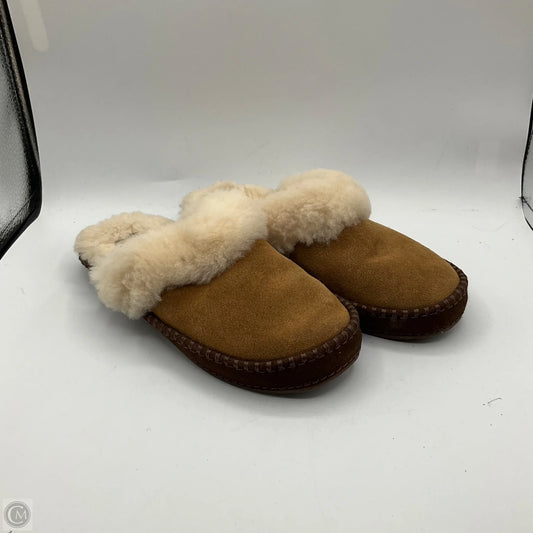 Slippers Designer By Ugg In Tan, Size: 7