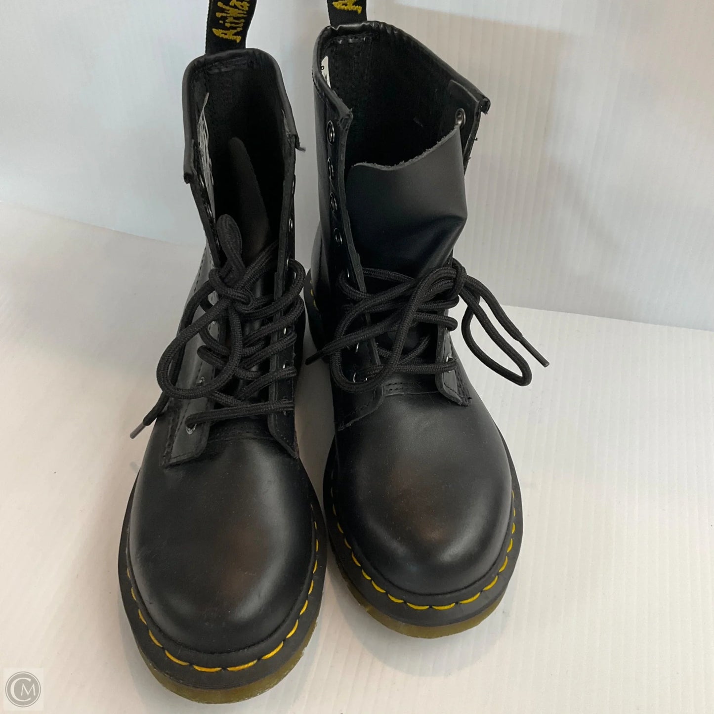 Boots Ankle Flats By Dr Martens In Black, Size: 6