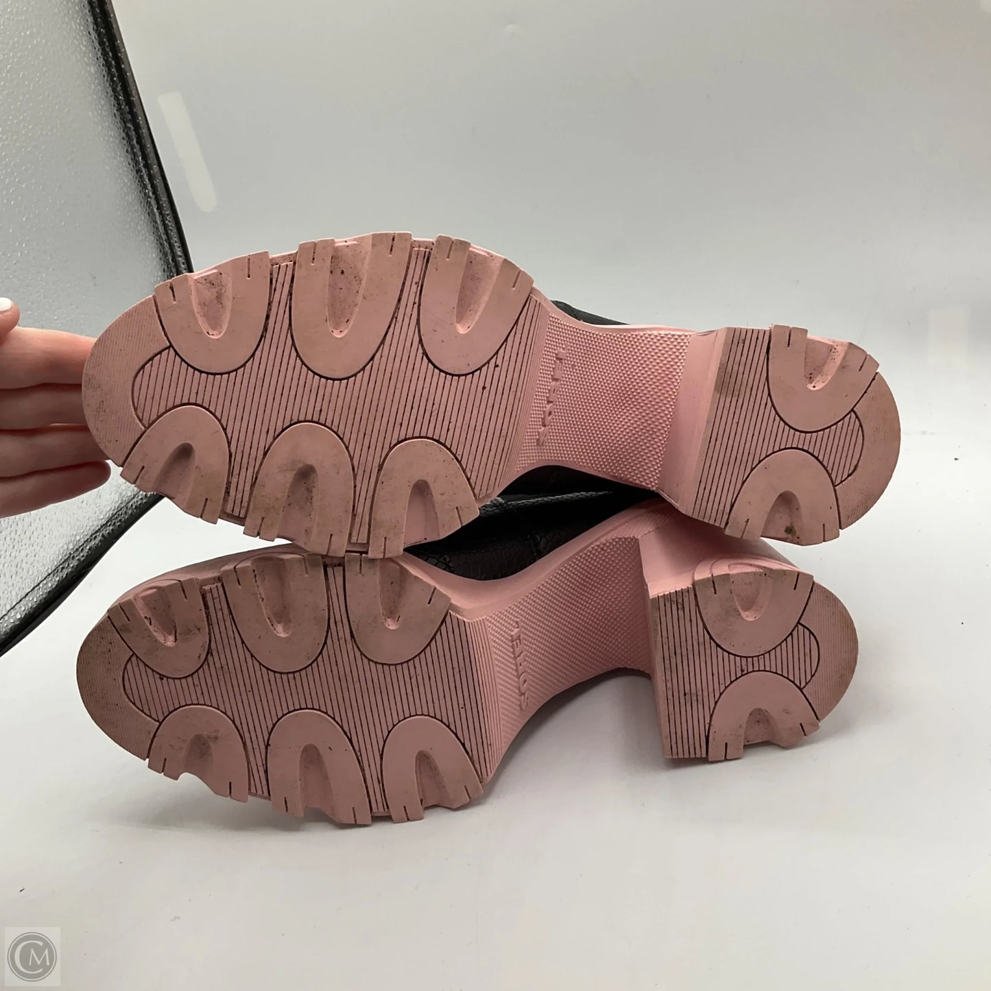 Boots Ankle Heels By Sorel In Black & Pink, Size: 8.5