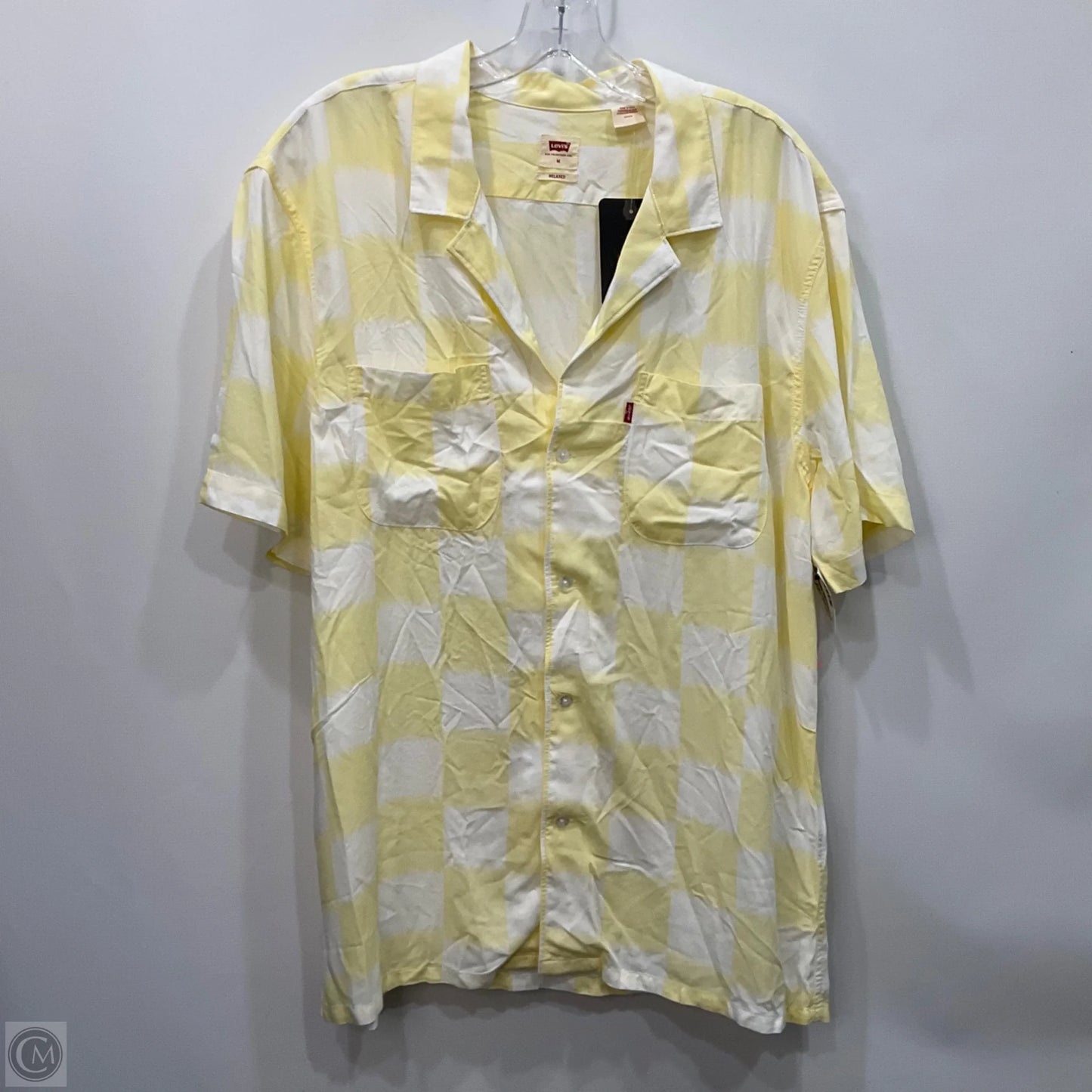 Top Short Sleeve By Levis In Yellow, Size: M