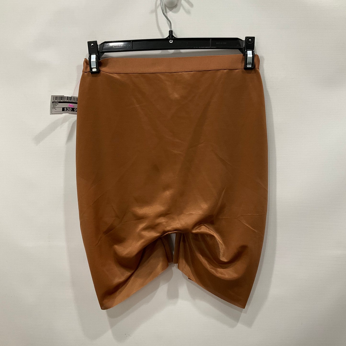 Shorts By Skims  Size: L