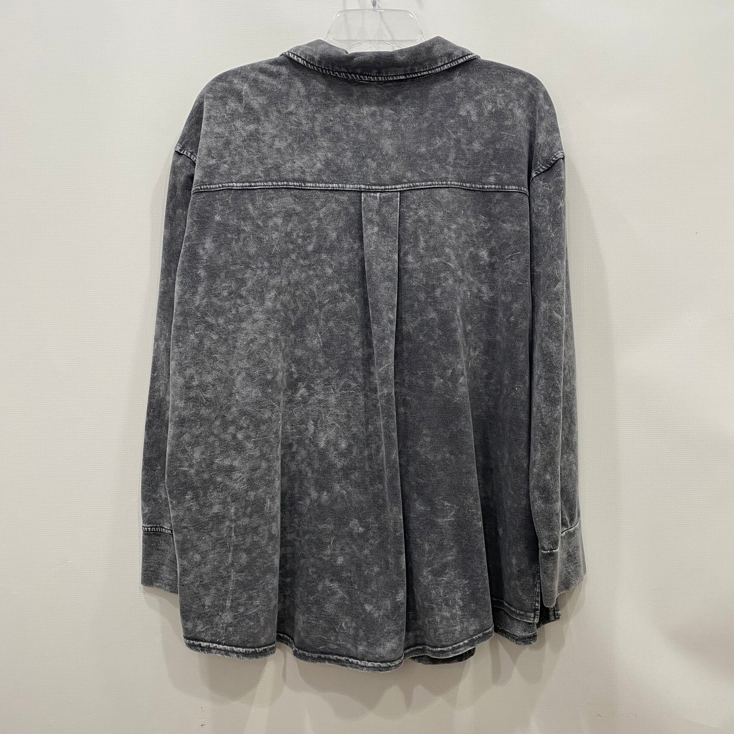 Top Long Sleeve By Jane And Delancey In Grey, Size: 1x