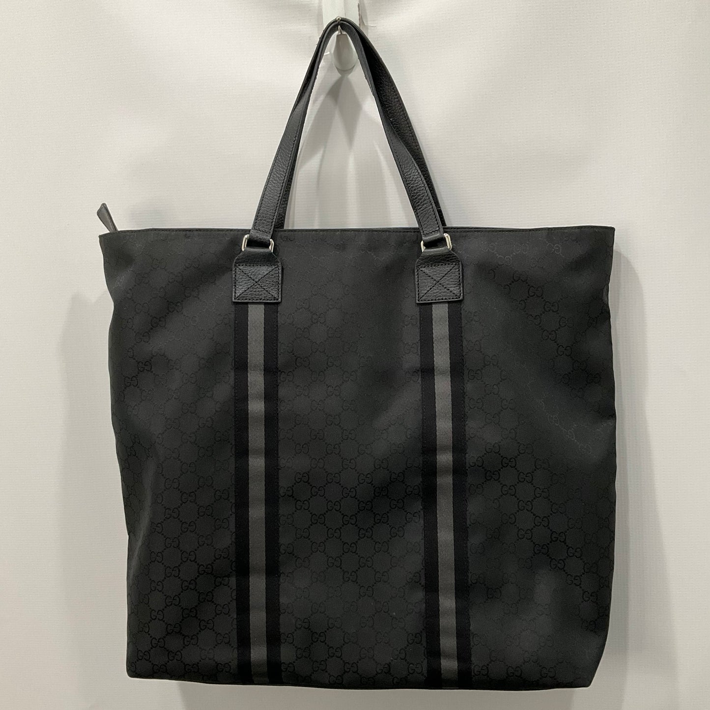 Tote Luxury Designer By Gucci, Size: Large