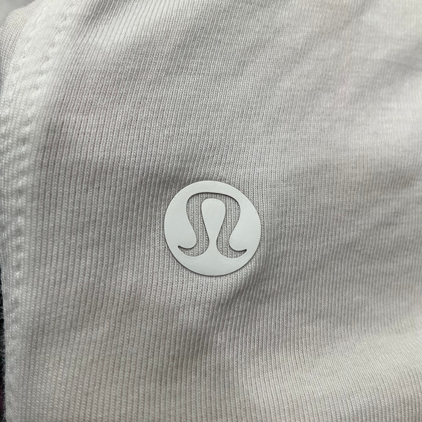 Athletic Top Short Sleeve By Lululemon In White, Size: 6