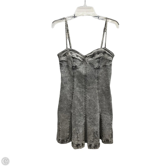 Dress Casual Short By Free People In Grey, Size: L