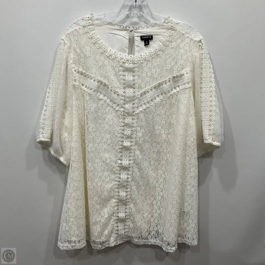 Top Short Sleeve By Torrid In White, Size: 2x