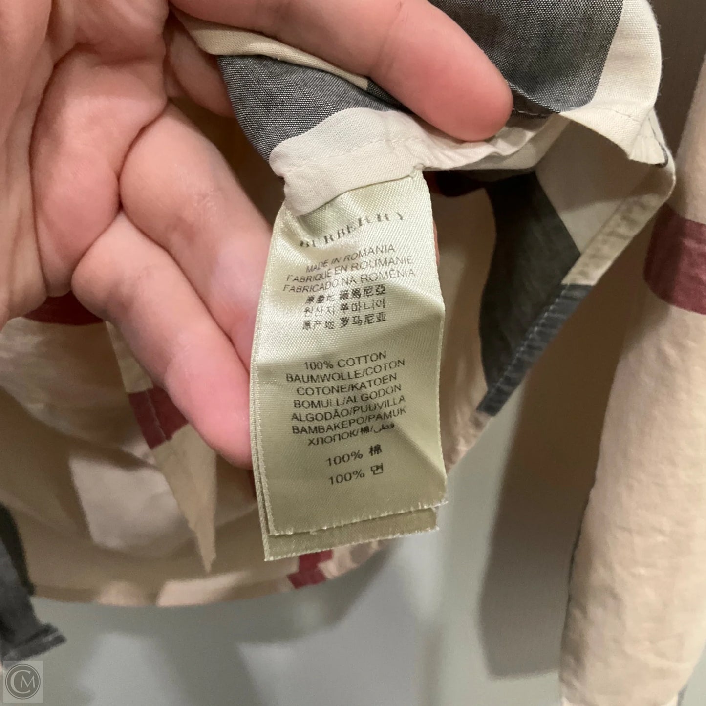 Top Long Sleeve Luxury Designer By Burberry In Plaid Pattern, Size: L