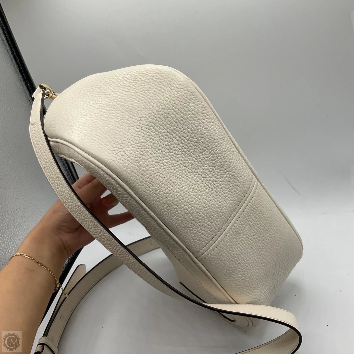 Crossbody Designer By Kate Spade, Size: Medium