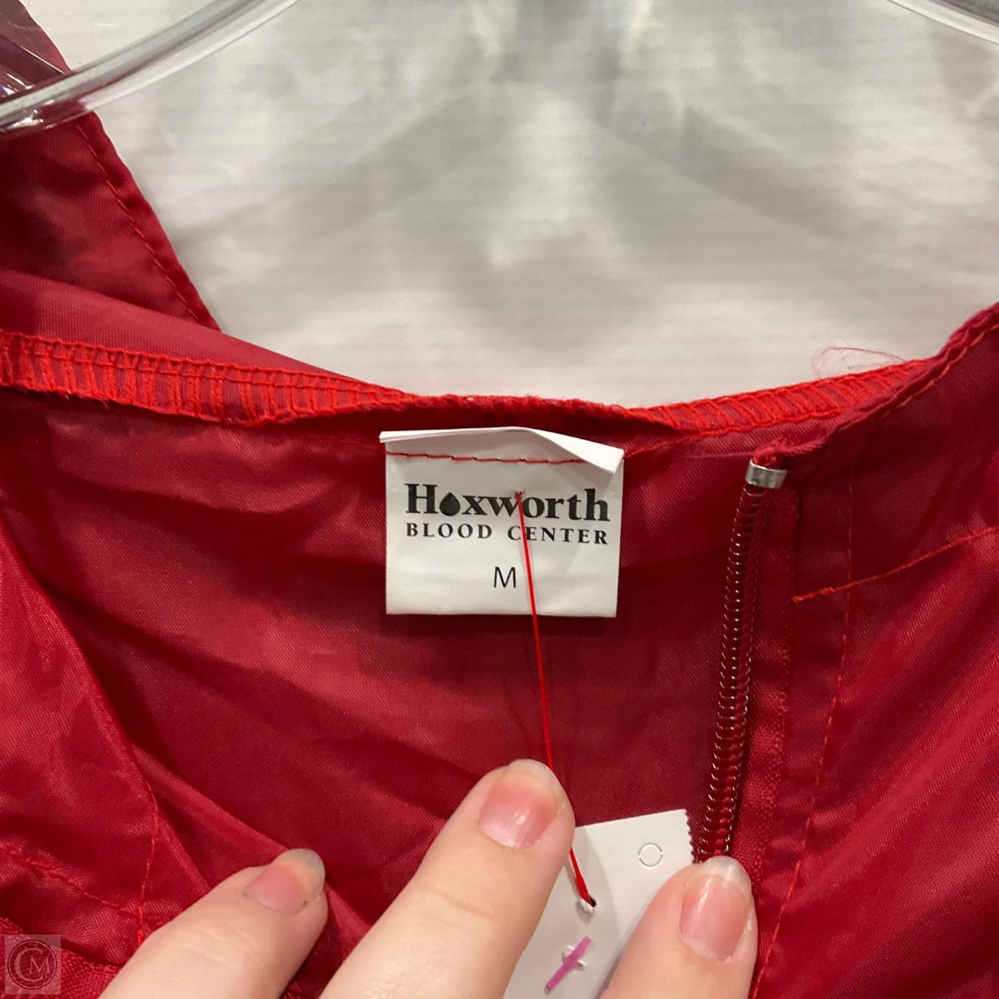 Sweatshirt Hoodie By Clothes Mentor In Red, Size: M