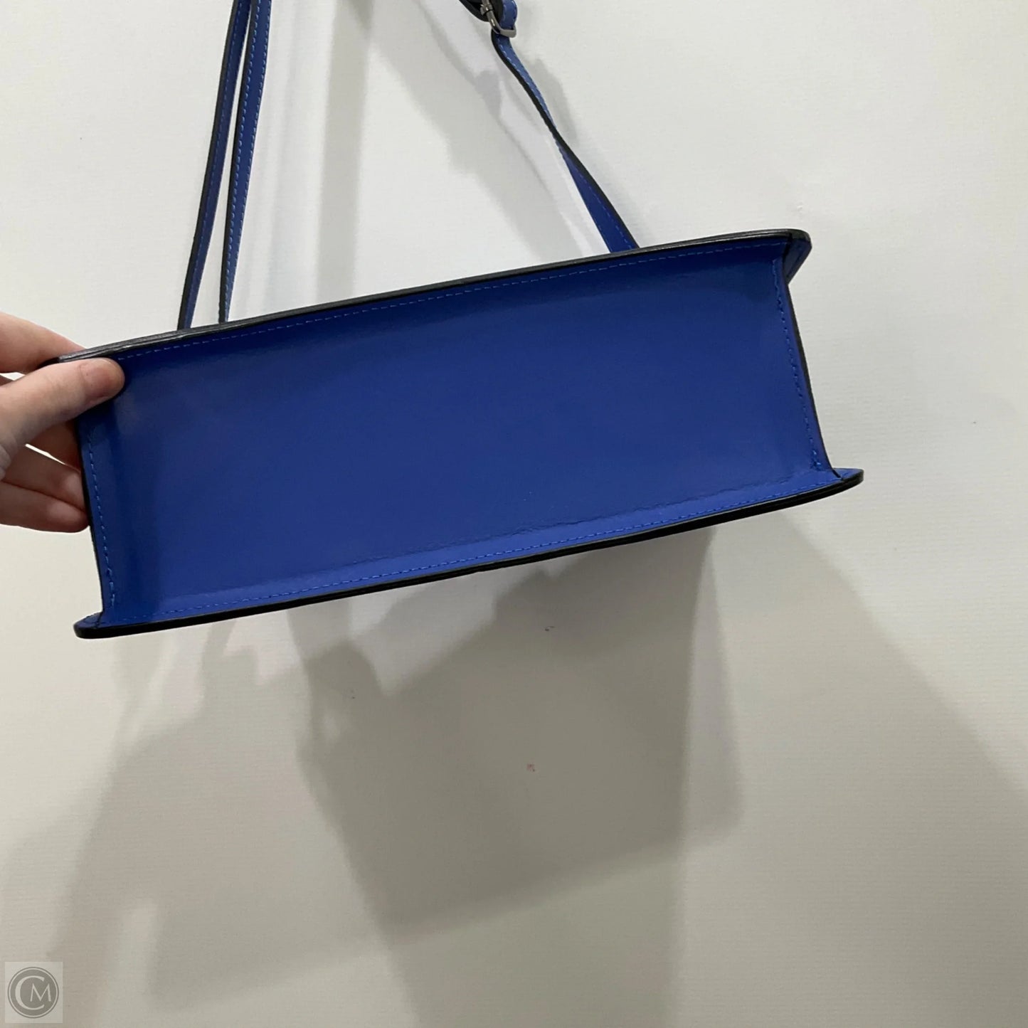 Crossbody By Clothes Mentor, Size: Medium
