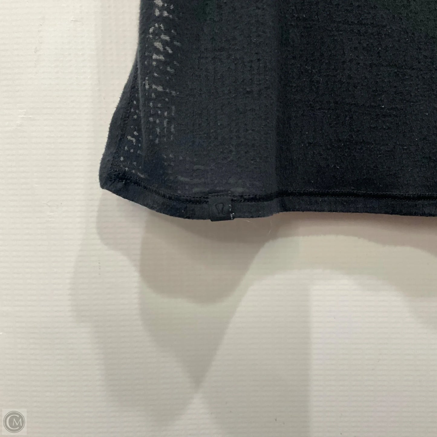 Athletic Top Short Sleeve By Lululemon In Black, Size: 2