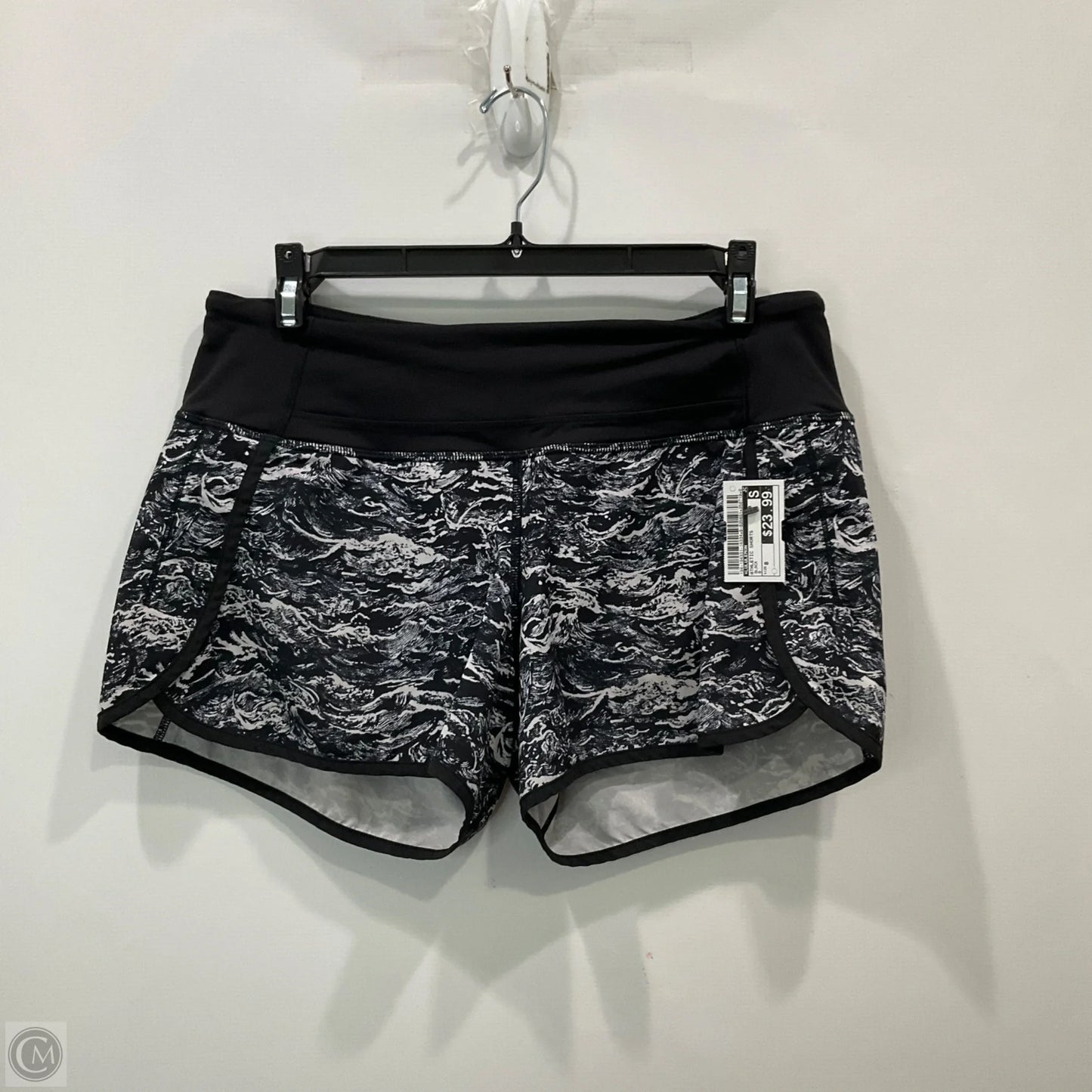 Athletic Shorts By Lululemon In Black, Size: 8