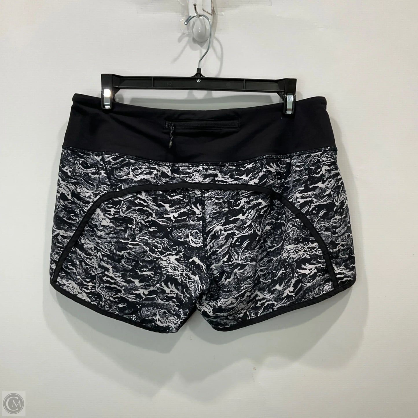 Athletic Shorts By Lululemon In Black, Size: 8