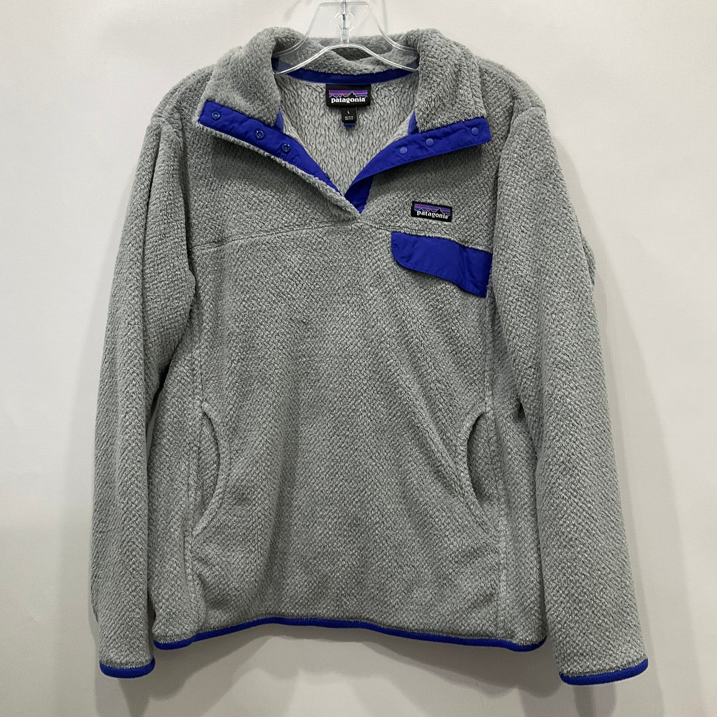 Sweatshirt Collar By Patagonia In Grey, Size: L