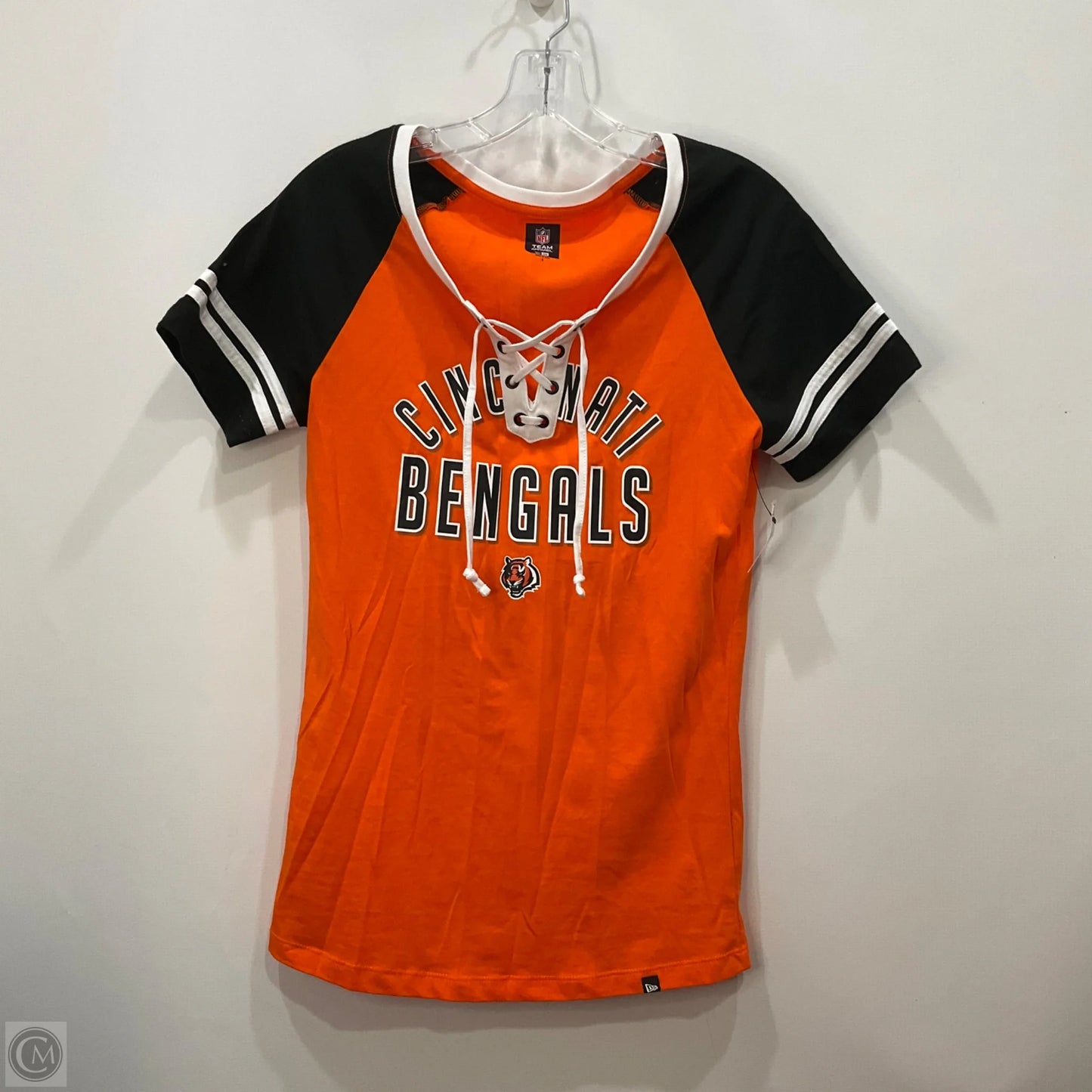 Top Short Sleeve By Nfl In Orange, Size: S