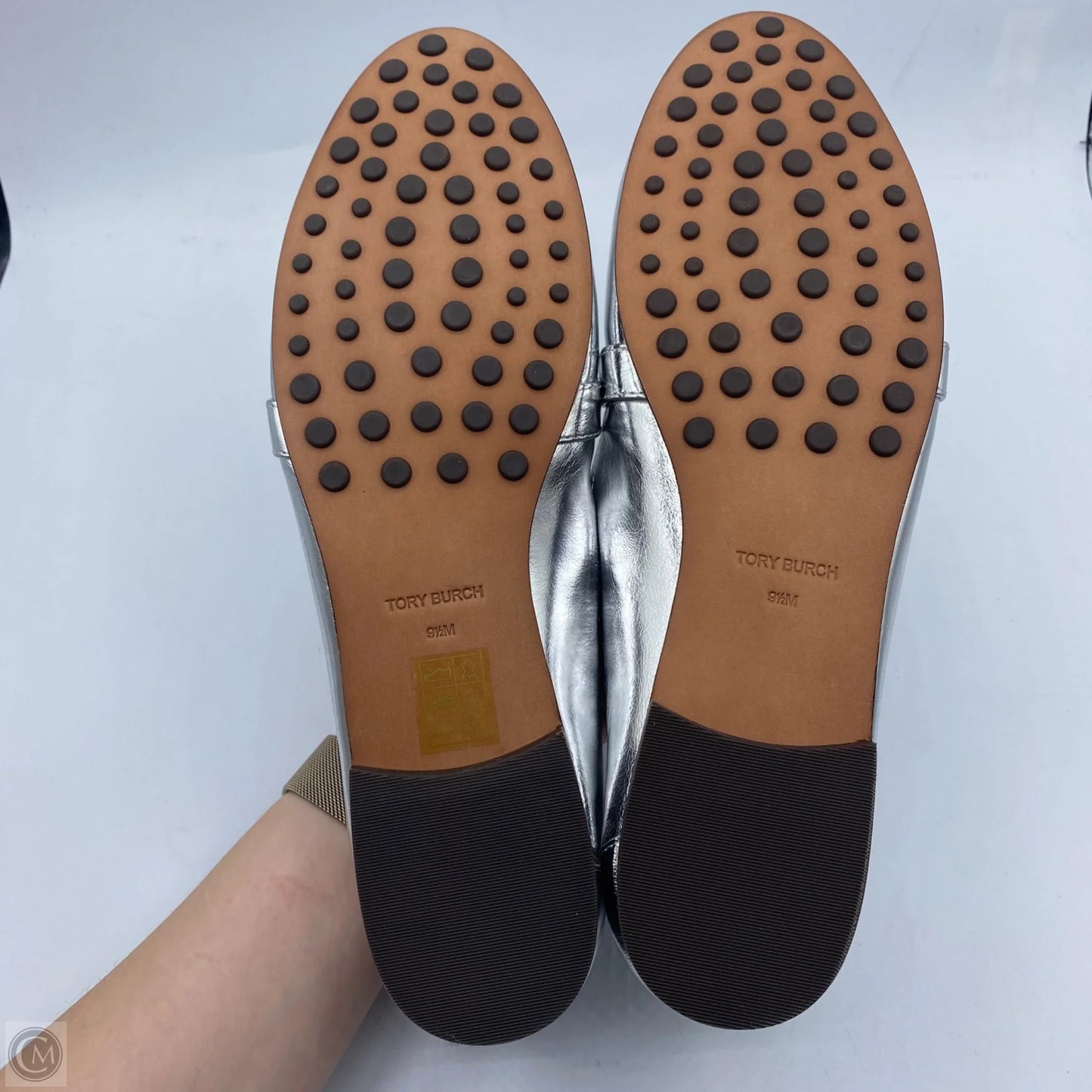 Shoes Designer By Tory Burch In Silver, Size: 9.5