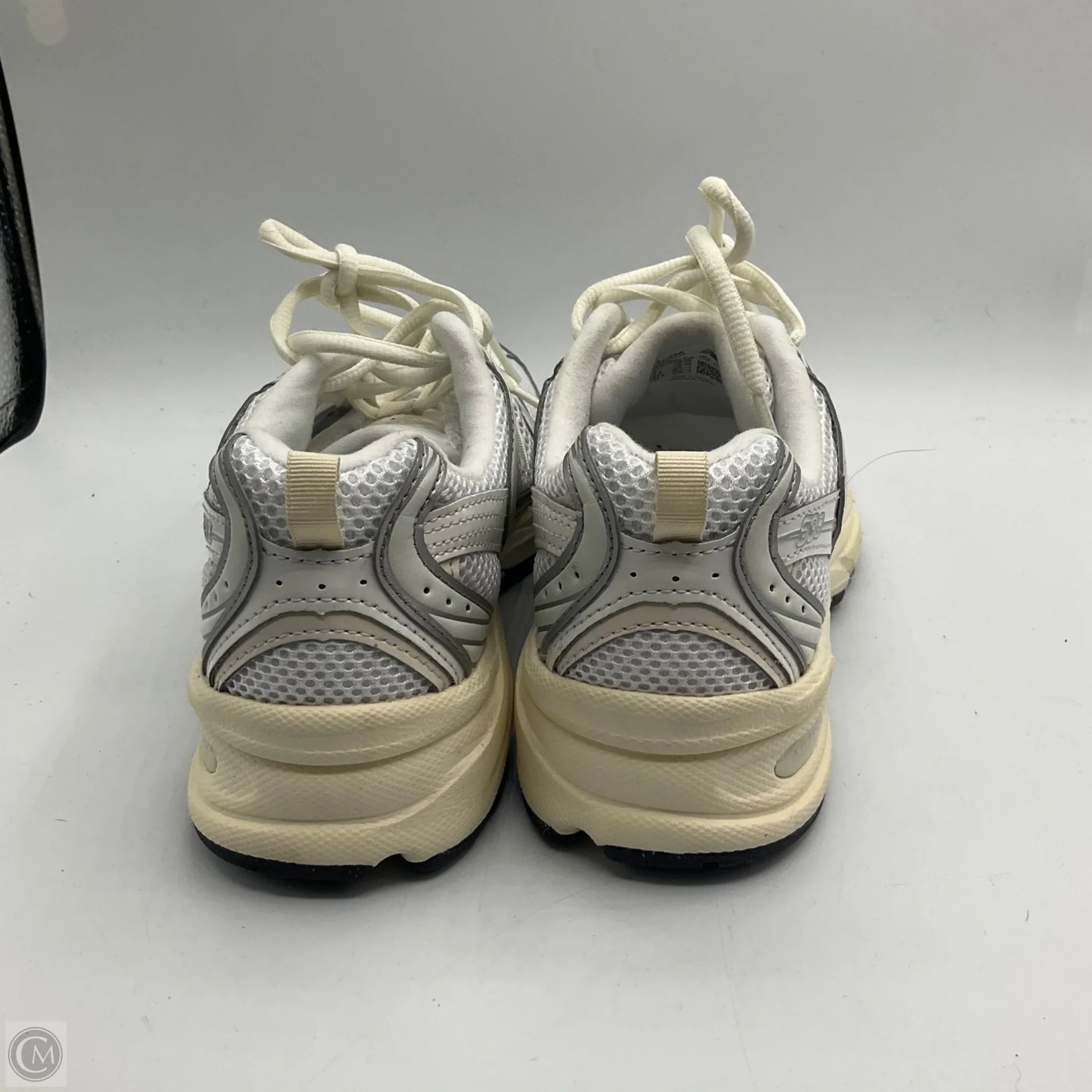 Shoes Athletic By New Balance In White, Size: 6.5