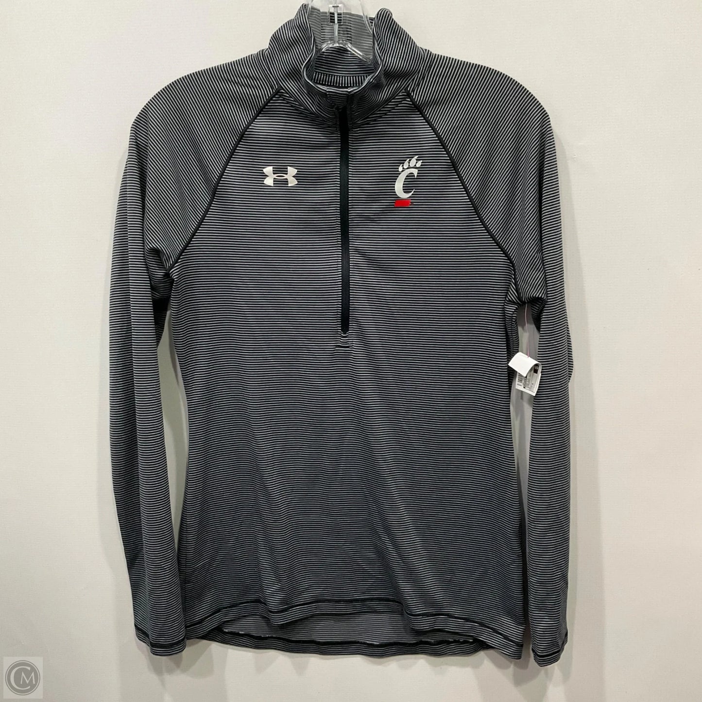 Top Long Sleeve By Under Armour In Striped Pattern, Size: S