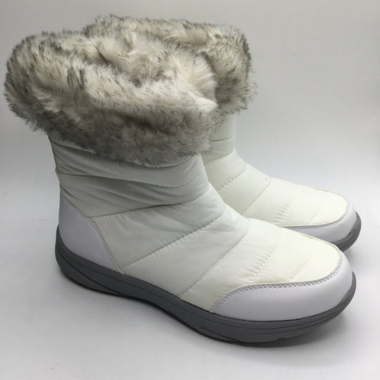 Boots Snow By Everlast In White, Size: 7