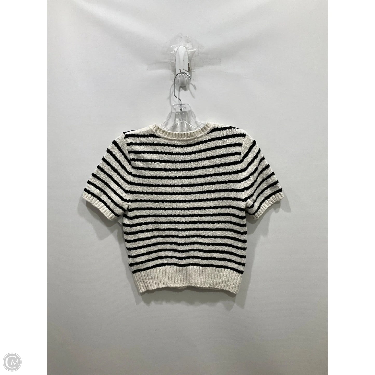 Top Short Sleeve By Abercrombie And Fitch In Black & White, Size: S