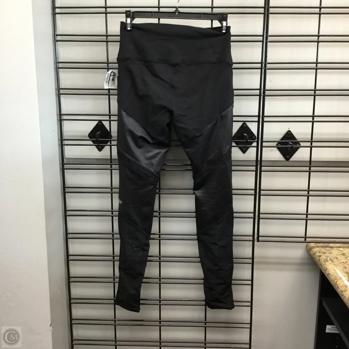 Athletic Leggings By Alo In Black, Size: S