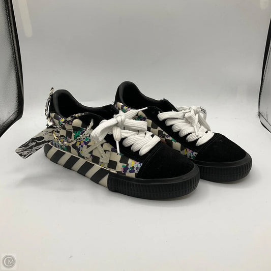 Shoes Luxury Designer By Off-white In Black & White, Size: 6.5