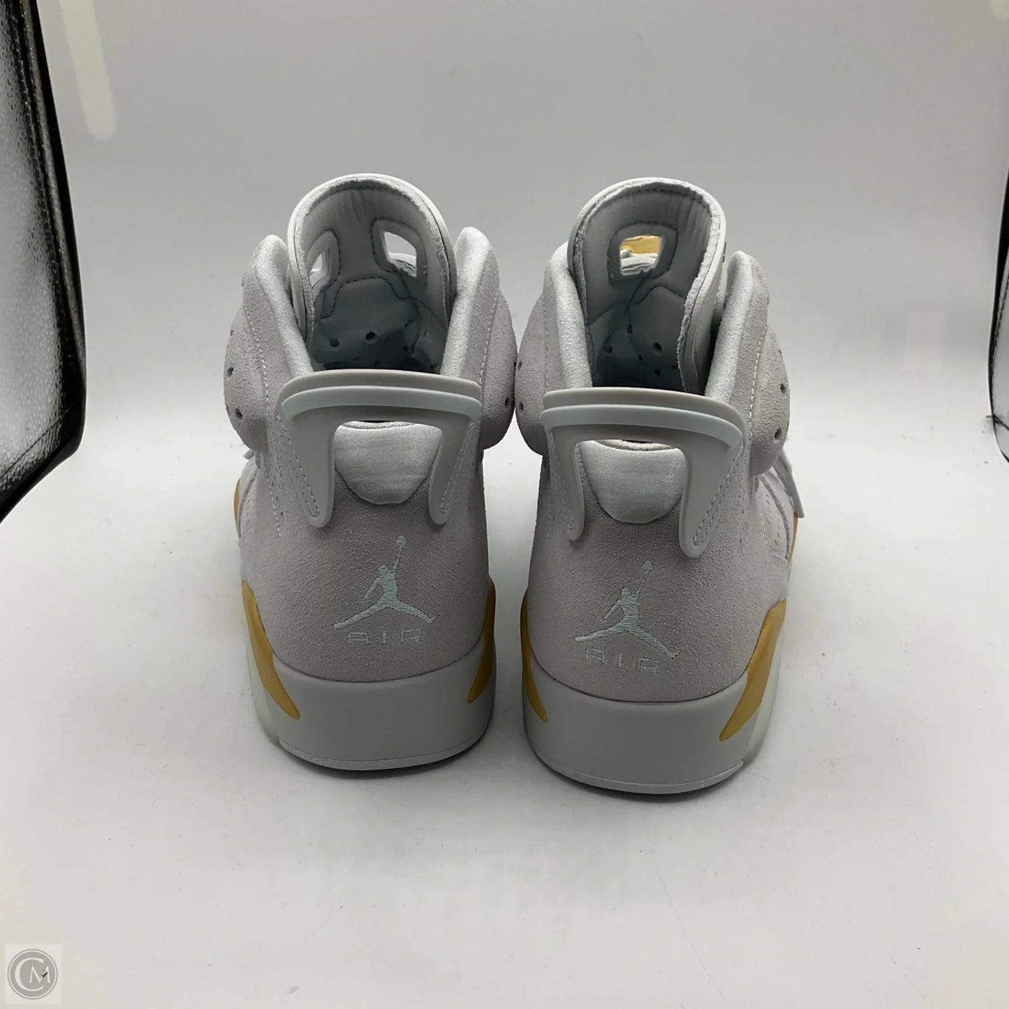 Shoes Luxury Designer By Jordan In Grey, Size: 8.5