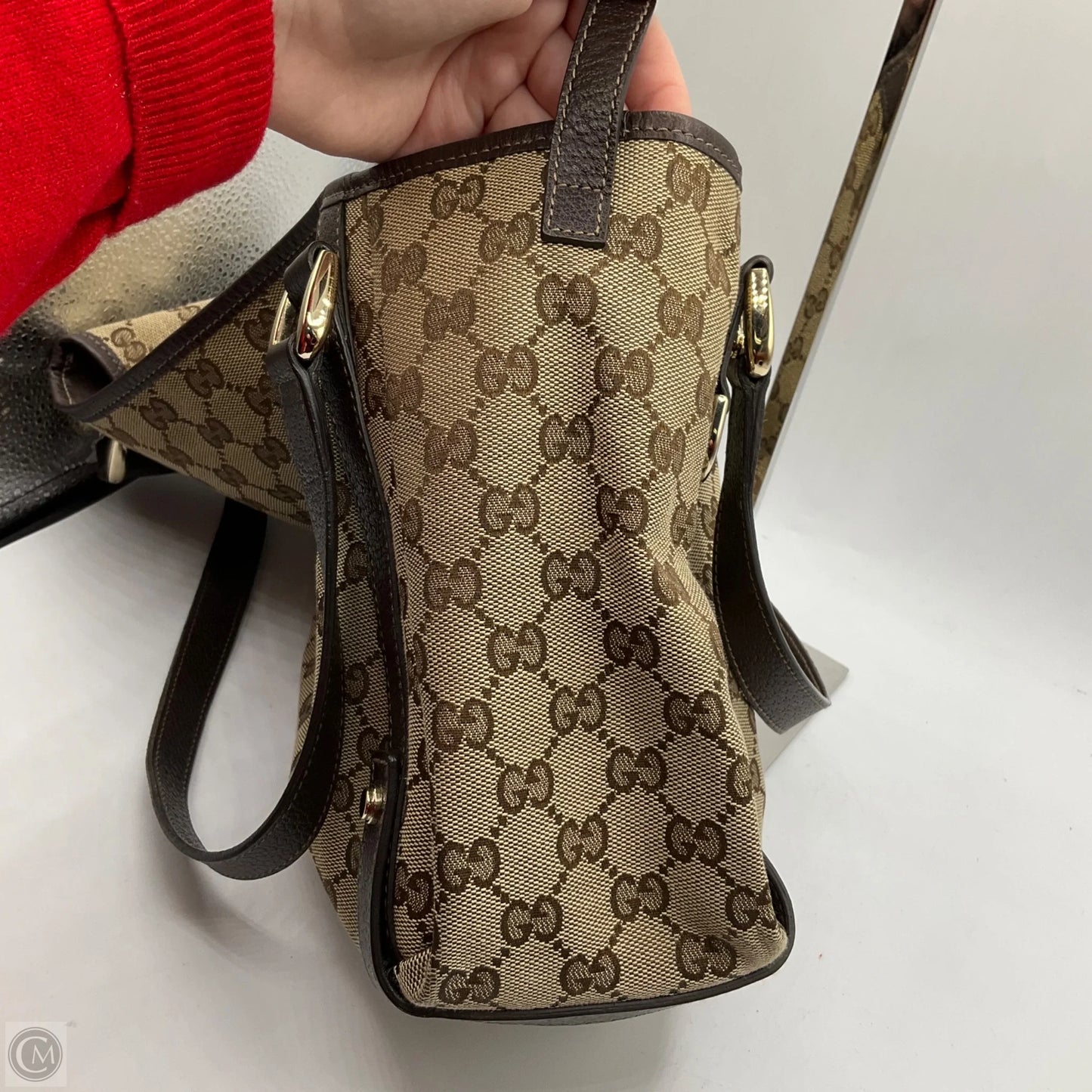 Handbag Luxury Designer By Gucci, Size: Medium